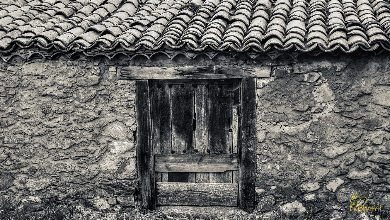 rural_door_puerta